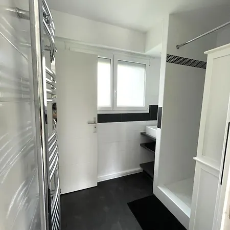 Apartment Superbe 3p 2chambres, 2terrasses Centre-ville, 4 Min A Pied De La Croisette Sas-meredith Loc