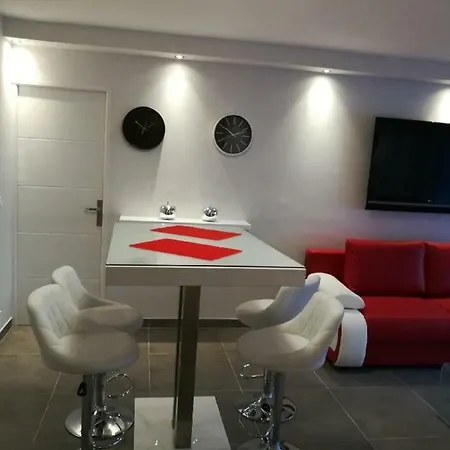 Apartment Superbe 3p 2chambres, 2terrasses Centre-ville, 4 Min A Pied De La Croisette Sas-meredith Loc Cannes